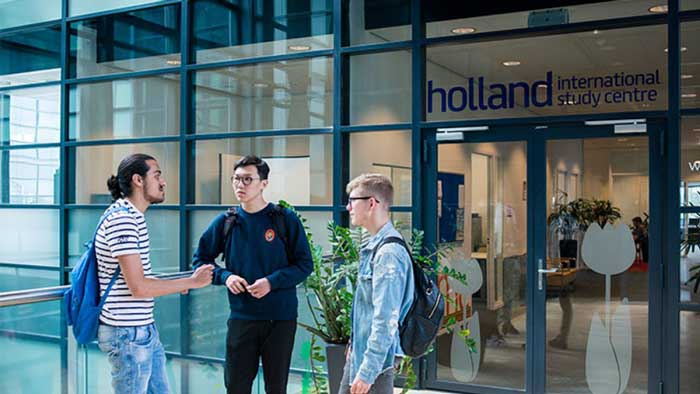  Holland International Study Centre