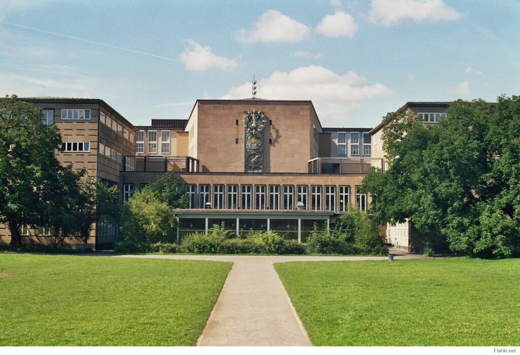 universitas terbaik di Jerman. Universität izu Köln – University of Cologne